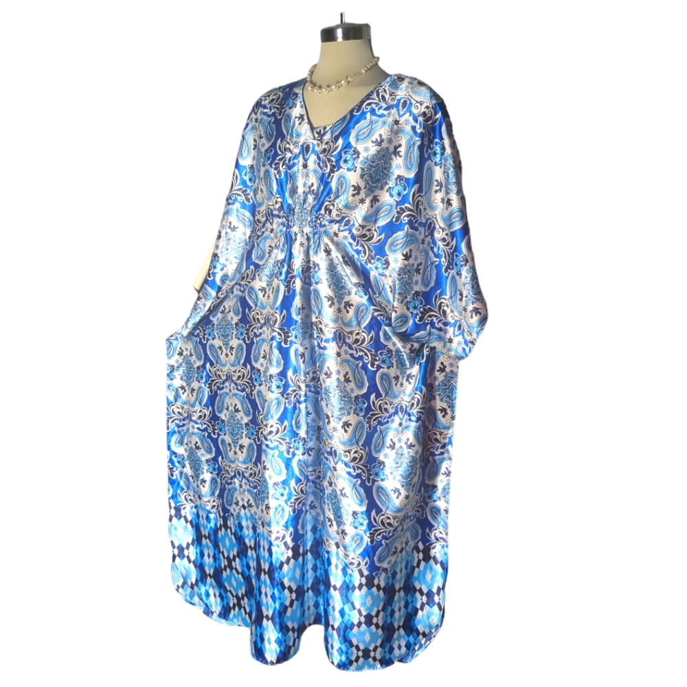 VANITY FAIR Luxury Kaftan Blue and White Satin One Size